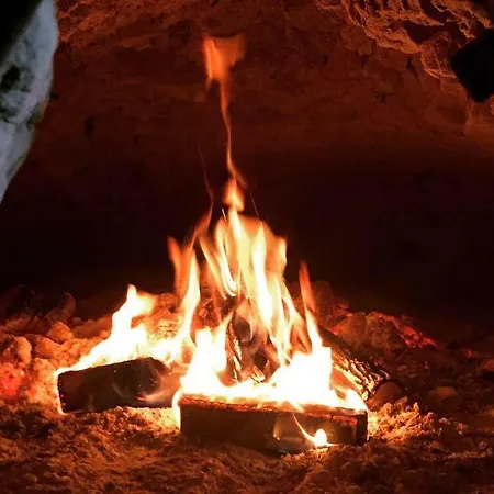 Enoagriturismo L' Acino D'uva Alloggio per agriturismo *