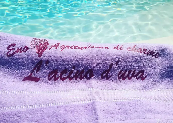 مزرعة للإقامة Enoagriturismo L' Acino D'uva *